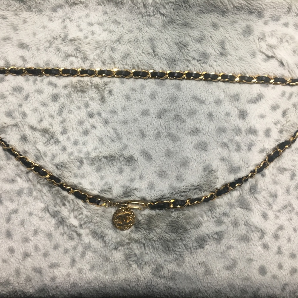 Lovely Belt 32" Traditonal Chanel Detail.